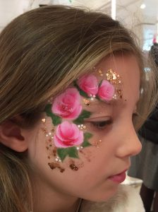 Roses_eye-design.ffe4f9a