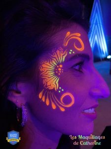 Site_24_Maquillage_fluo6.8c4327e